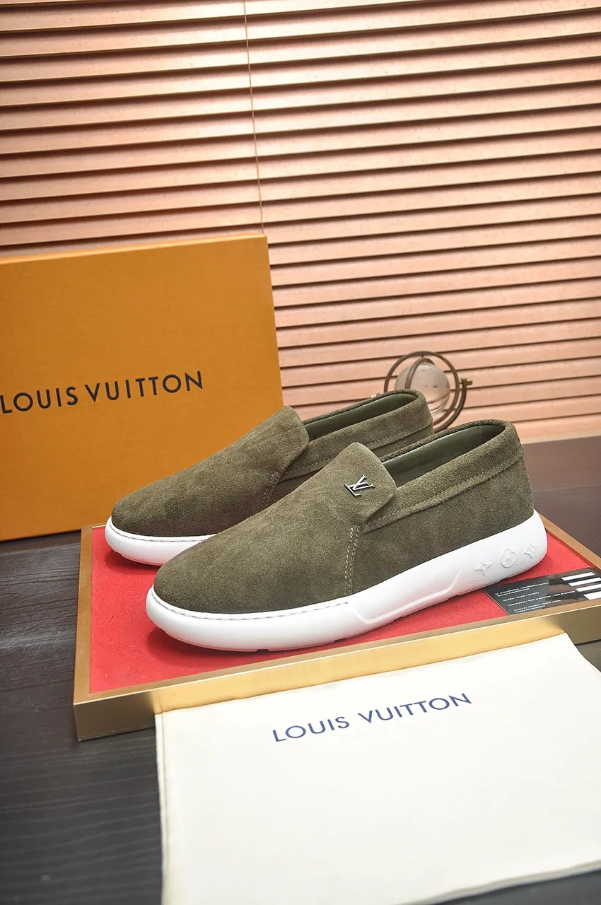 Men's men's shoes 💰700💶[LOUIS VUITTON] new original order 🍀LV Louis Vuitton * - top version of LV classic trendy shoes! Made of imported original LV fabric with rubber surface, breathable cowhide lining, and original wear-resistant rubber foam outsole! High quality products! The yardage is 38-44.